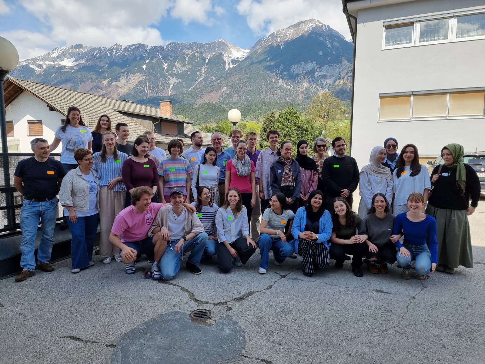 Ein Wochenende für den Frieden: Die Dialoggruppe Dialop traf sich in Innsbruck. Foto: Friedensseminar-Team