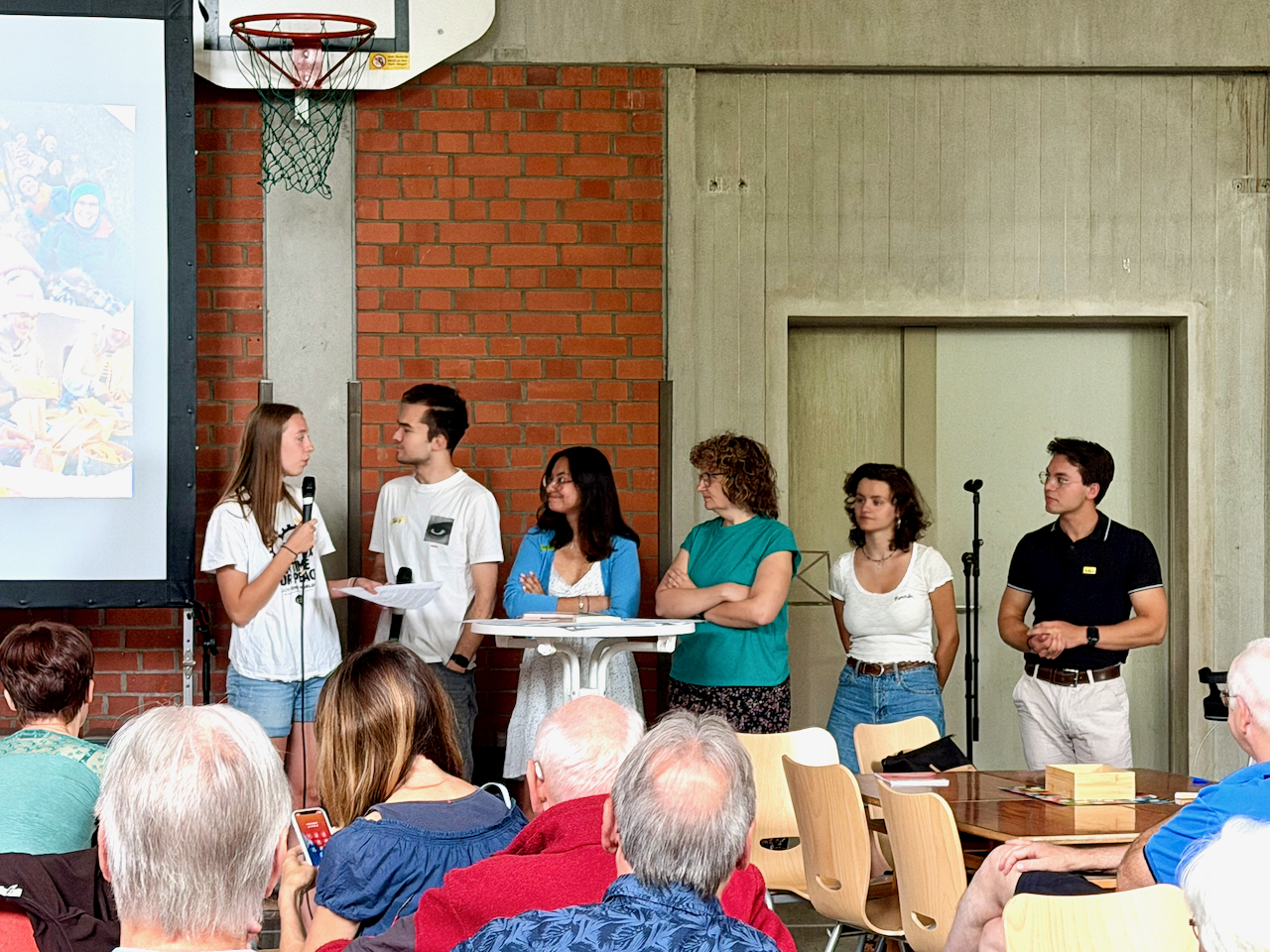 Es ging um Brüche im Leben - die Jugendlichen blickten auf die Gesellschaft. Foto: Ulrike Comes