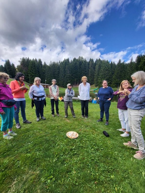 Begrüssungsrunde; Foto: Noemi Deak